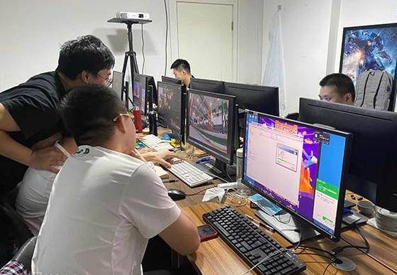 学平面设计需要什么基础？平面设计10大就业方向分享！(图4)