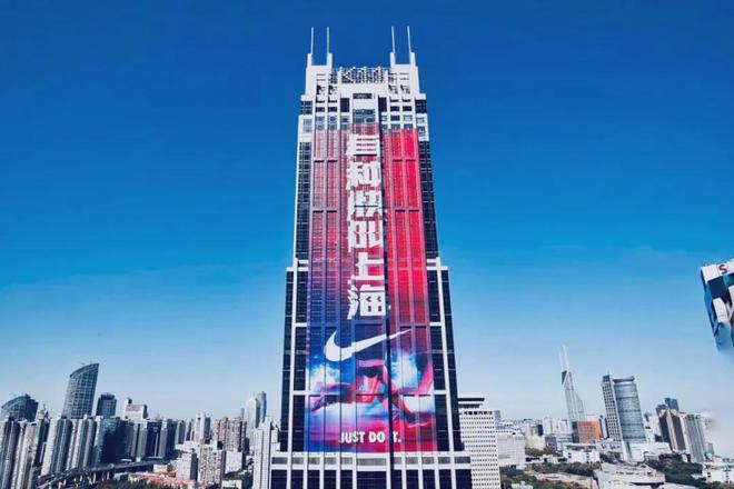 LV的“三块广告牌”(图6)