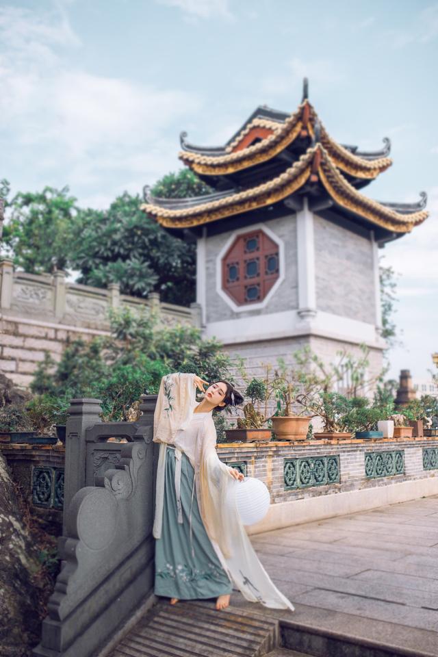 儿媳怀孕公婆外出旅游花光50万回来后儿子：这里不是你们的家(图12)