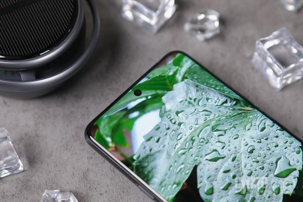 全新NIOPhone上手体验：家族式设计依旧熟悉的纯净(图3)