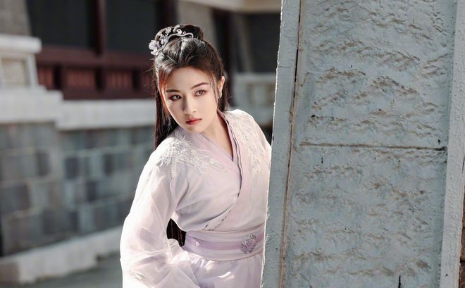 《甄嬛传》设计师被痛批《脱轨》吐槽画手影视剧抄袭多荒唐！(图10)