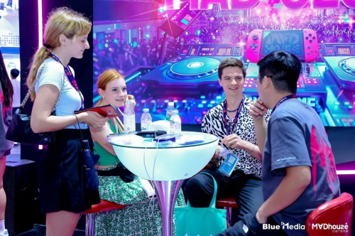 超燃！蓝标传媒旗下亿动广告传媒亮相2024ChinaJoy打造沉浸式游戏副本(图1)