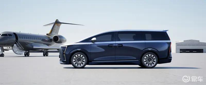 星纪元E08首轮冬标车下线定位高端豪华MPV(图3)