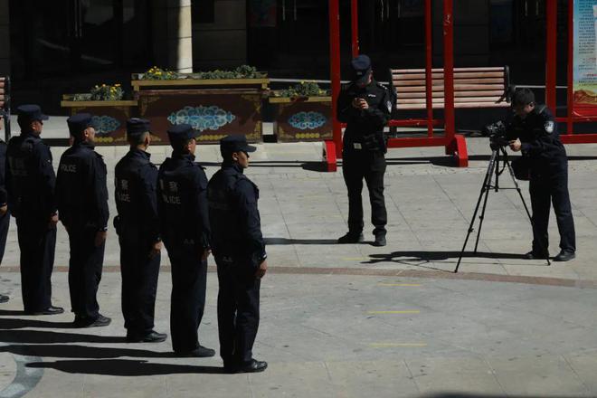 呷登：善地镜头背后的警营“追光者”(图3)