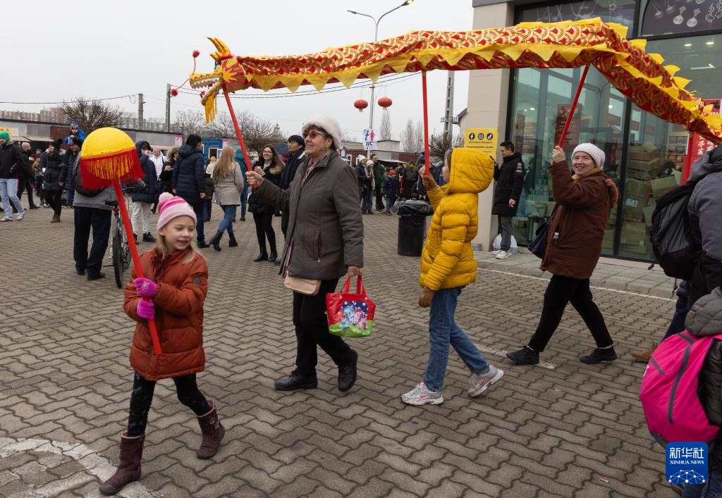 春节提前来到布达佩斯(图6)