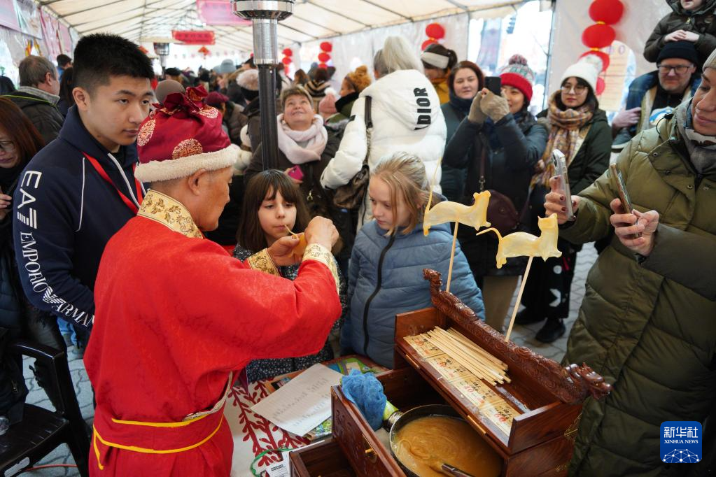 春节提前来到布达佩斯(图3)