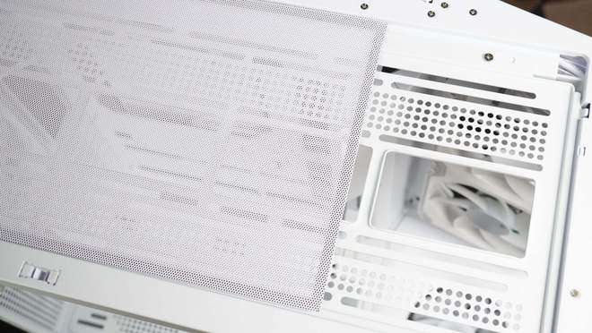 搭上星舰起飞！骨伽星舰FV270机箱装机分享(图10)