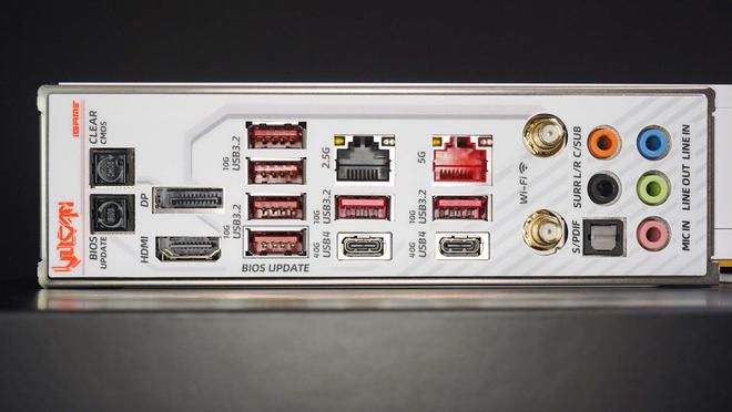 搭上星舰起飞！骨伽星舰FV270机箱装机分享(图26)