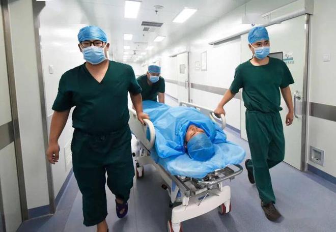 回顾：宁夏女孩做了“女变男”手术后经历三段感情今仍单身(图9)