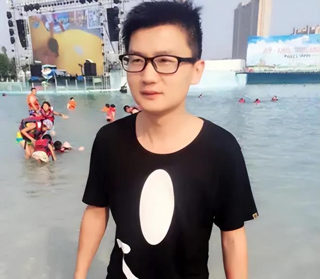 回顾：宁夏女孩做了“女变男”手术后经历三段感情今仍单身(图21)