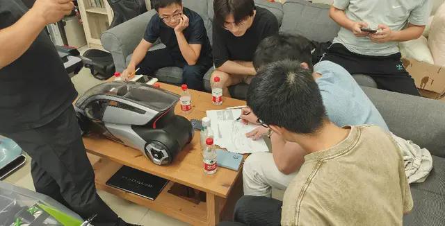 超牛!00后设计师还没毕业就这么猛了!(图4)