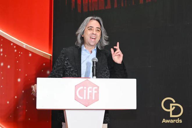 CIFF广州2025「华钻之星」颁奖典礼（民用家具展专场）盛大举办(图3)
