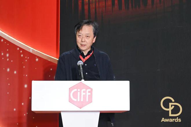 CIFF广州2025「华钻之星」颁奖典礼（民用家具展专场）盛大举办(图4)