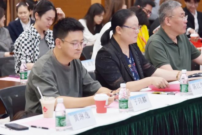 上海海洋大学2025年度“明堂杯”校园广告创意大赛圆满落幕(图3)
