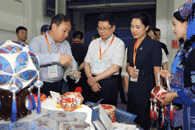 民族手工业品牌集群闪耀“世界小商品之都”(图5)
