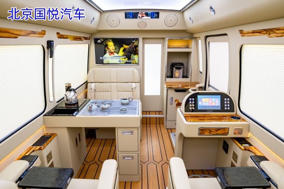 山西太原丰田考斯特10座带卫生间大型商务车落地多少钱(图6)