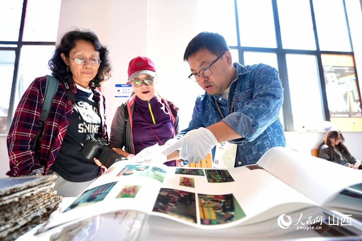 手工书让摄影艺术“可翻阅”公益旅拍定格晋韵之美(图2)