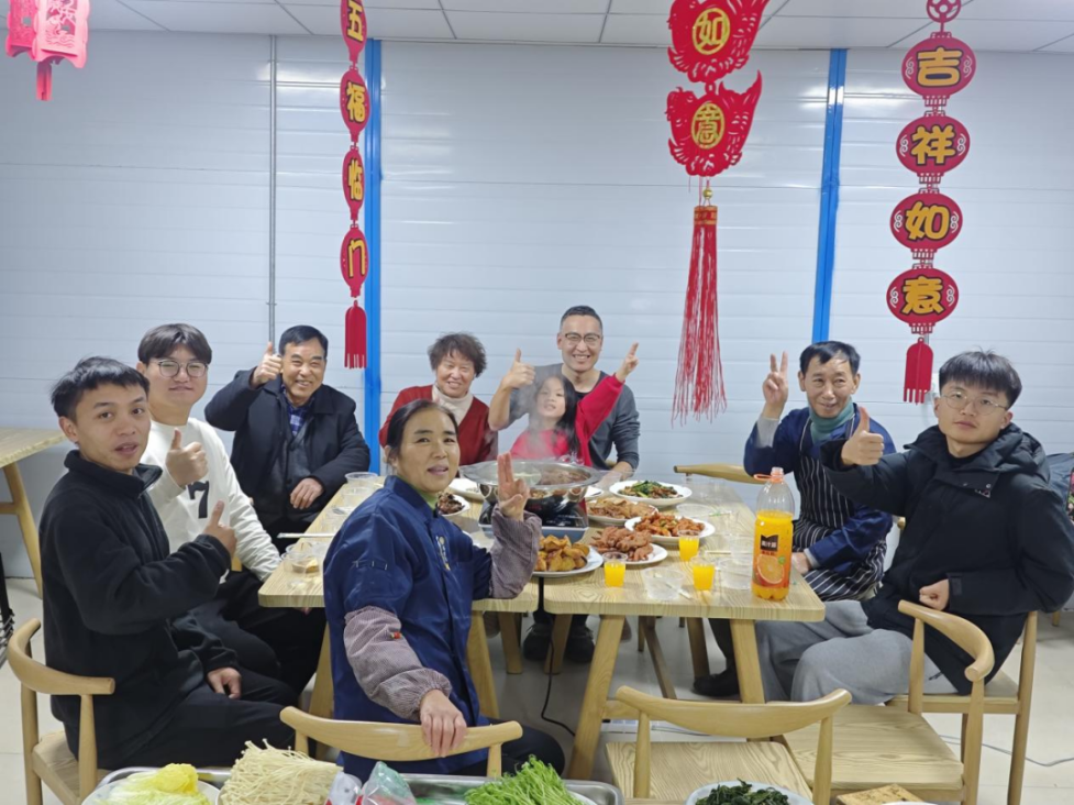 建精品工程向祖国献礼——中建新疆建工济南遥墙机场D、E指廊项目以科技创新铸就空港新标杆(图6)