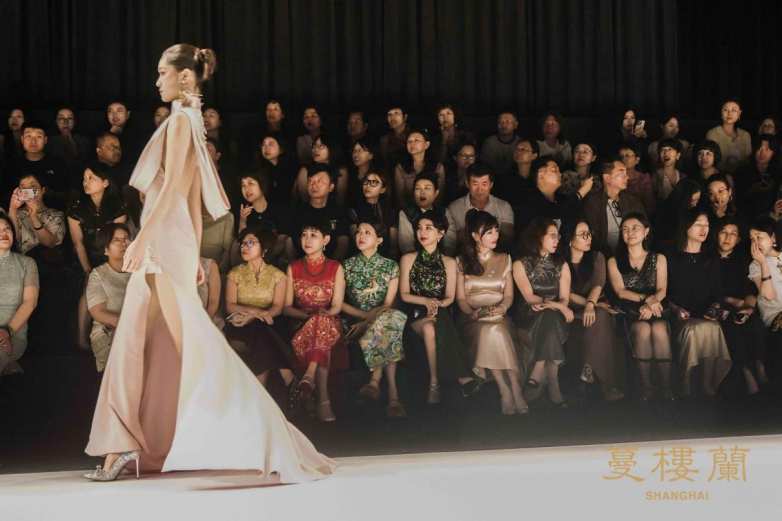 蔓楼兰「东方漪梦」：当海派旗袍在时装周荡起国际涟漪(图3)