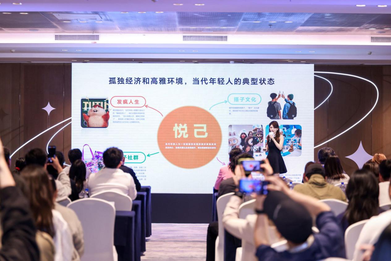 MagicOS10：通透美学与荣耀主题个性化内容的全新突破(图1)