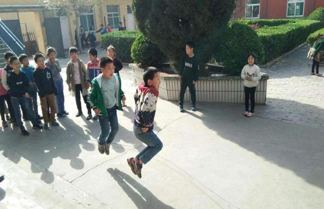 2005年宁夏女生做了“女变男”手术后经历三段感情今仍单身(图4)