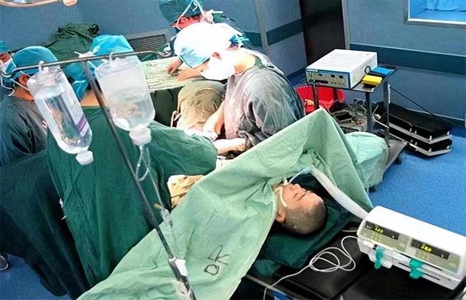 2005年宁夏女生做了“女变男”手术后经历三段感情今仍单身(图15)