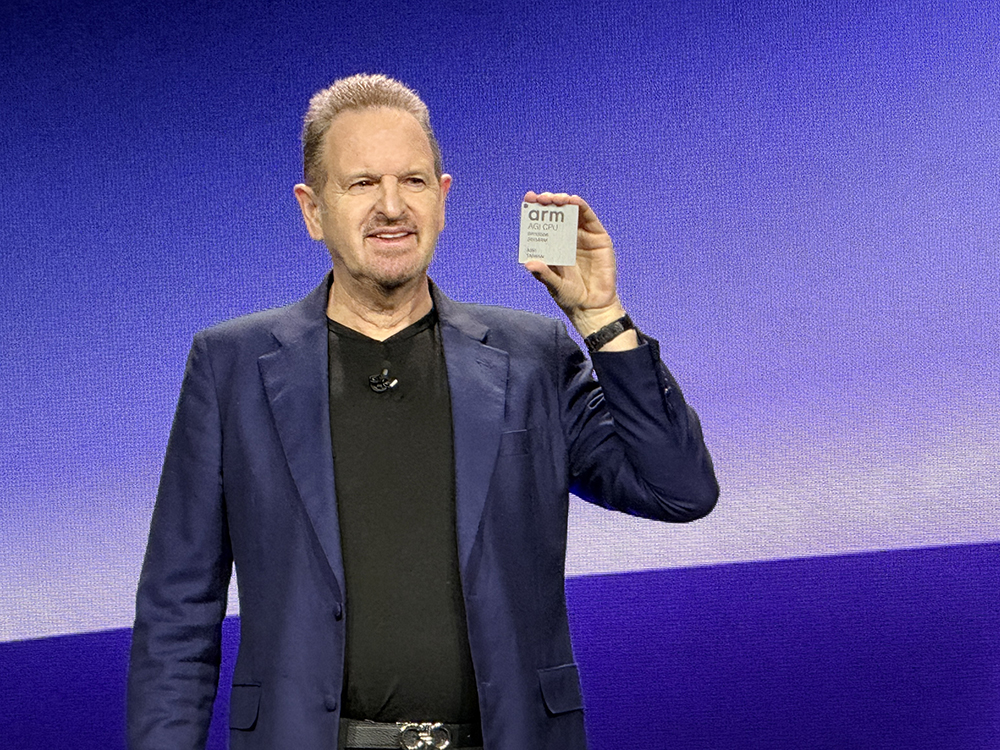 起猛了！Arm推出首个自研CPU黄仁勋贴大脸发言(图1)
